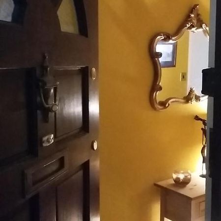Edinburgh Two Bedroom Apartment With Free Side Street Parking 24 Hours Edimburgo Exterior foto