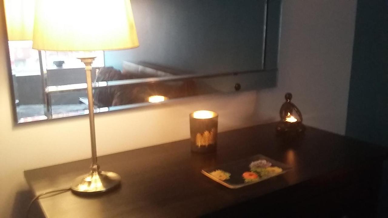 Edinburgh Two Bedroom Apartment With Free Side Street Parking 24 Hours Edimburgo Exterior foto